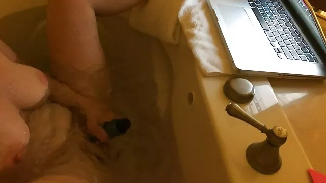 Chica sucia en bragas web porno latino moradas