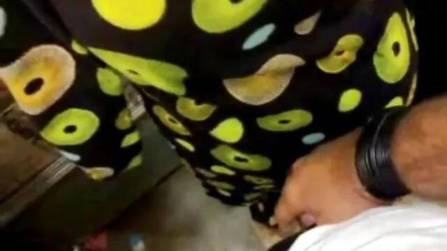 MB porno del bueno latino en la oficina