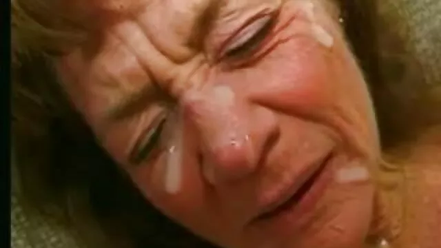 TrickySpa termina con una polla videos porno latino español de masajista de garganta profunda