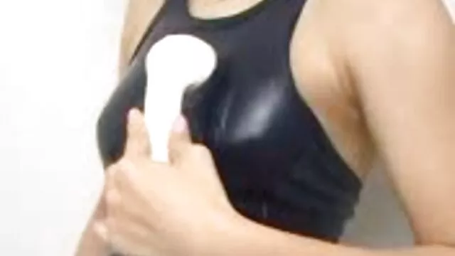 Janette tiene el jiggle que amas durante el juego de sexo caliente latino grandes tetas