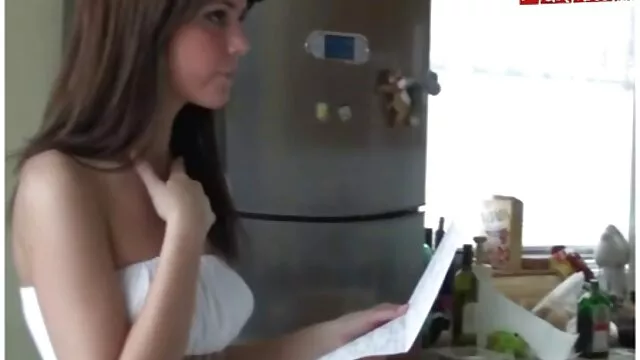 Amiga ponolatino lamida el coño en POV