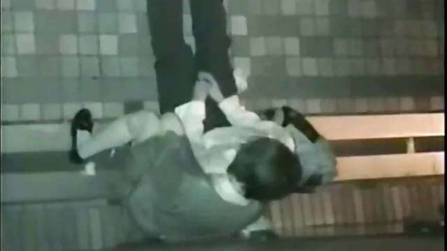Pareja amteurlatino de strapon se divierte en casa