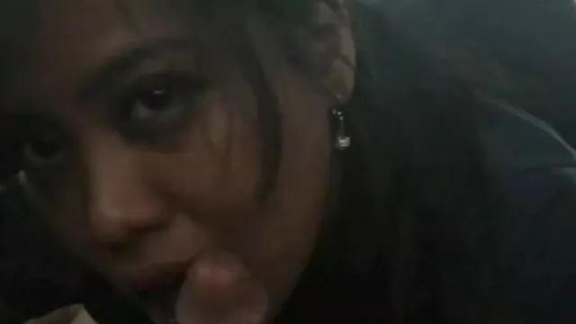 Caliente sexy MIlf está usando dos videos de porno español latino consoladores